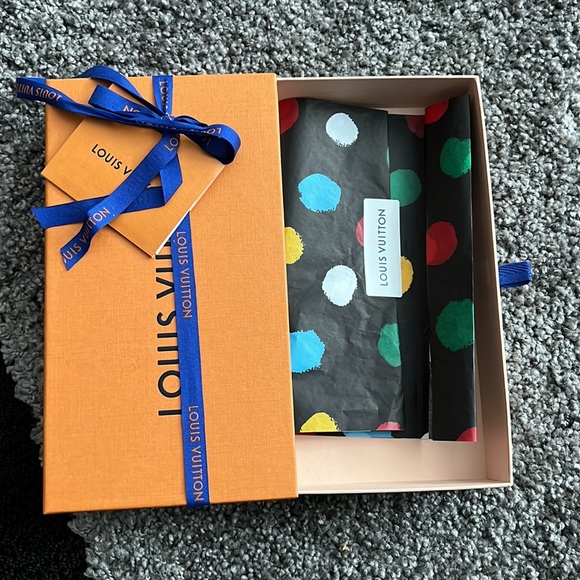 Authentic Louis Vuitton Box - Picture 4 of 7